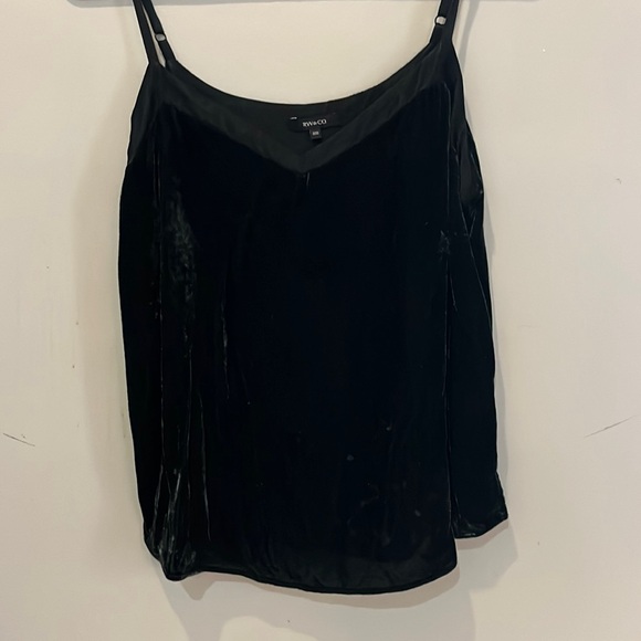 Forest green velvet spaghetti stapped tank from RW&Co. - Picture 1 of 3